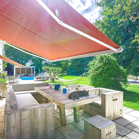 Сasa de vacaciones Familu House Perigny Charentaise Périgny